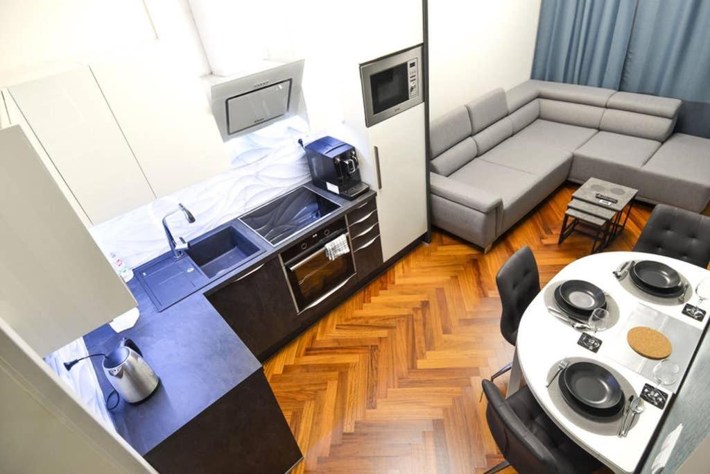 Brandly New Apartment Andel Prag Exterior foto